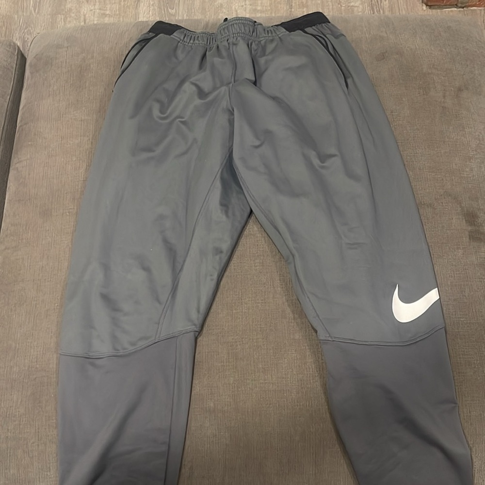Nike Sweatpants (dri fit) tight around ankles